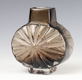 Geoffrey Baxter (British 1922-1995) for Whitefriars a cinnamon brown glass "Sunburst" vase, pattern no 9676, 14cm 