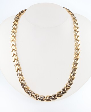 A contemporary 18ct two colour gold necklace 40cm, 49.5 grams 