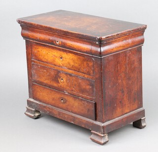 A 19th Century Continental mahogany apprentice chest of 4 drawers, raised on bracket feet 35cm h x 39cm w x 20cm d 