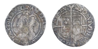 United Kingdom, Elizabeth I,1558-1603, silver Half Groat, 17mm, 1.0g. Obv: Crowned bust left / Rev: Quartered shield of arms over cross fourche. S.2557, F. 	