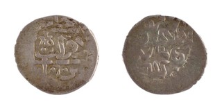 Khans of Krim (Crimea), Dawlat Giray II, c. 1699-1713, silver Beshlik, 17mm, 1.1g. Inscription both sides. KM# 14, F. 