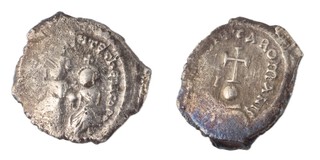 Byzantine Empire, Heraclius,610-641, silver Hexagram, 23mm, 6.4g. Obv: Heraclius and Heraclius Constantine seated, facing, on double throne / Rev: Cross potent above globe on steps. S.903 