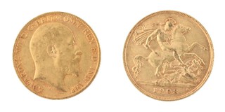 United Kingdom, Edward VII 1908 gold Half Sovereign, 19mm, 4.0g. Obv: Bare-headed bust of Edward, right / Rev: St. George on horseback slaying the dragon, right. S.3974A, 