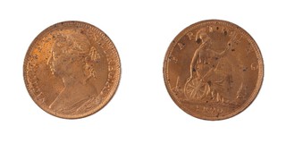 United Kingdom, Victoria, 1890 bronze Farthing, 20mm. Obv: Laureate profile of Victoria, left / Rev: Britannia seated, right, trident in left hand. Mounted in a plastic box. S.3958, EF (scratches). 	