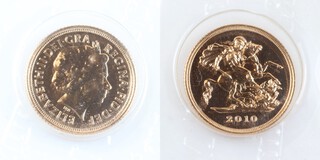 United Kingdom, Elizabeth II 2010 gold Half Sovereign, 19mm, 4.0g. IR-B portrait of Elizabeth right / Rev: St. George on horseback slaying the dragon, right. SB7, unc