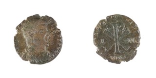 Roman Empire, Magnentius, 352-353 AD, Double Maiorina, 25mm, Obv: Bust of Magnentius right, bare head, draped, cuirassed / Rev: Large Christogram. S.18774, aVF