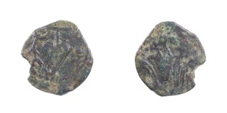 Judea, Herod Archelaus, 4 BC to 6 AD, 10mm, bronze Prutah, Obv: Bunch of grapes on vine with small leaf on left / Rev: Tall helmet with crest and straps, viewed from front. 