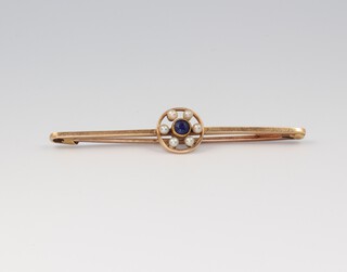 A 9ct yellow gold sapphire and pearl bar brooch 3.3 grams, 45mm 