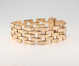 A 9ct yellow gold flat link bracelet, 81.2 grams, 18cm 