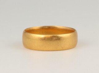 A 22ct yellow gold wedding band, size Q, 6.4 grams 