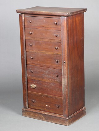 A Victorian mahogany Wellington chest of 7 drawers 113cm h x 61cm w x 38cm d 