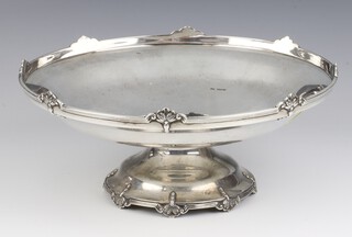 An Art Deco silver tazza on scroll base, Sheffield 1931, 23cm, 394 grams 