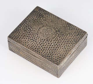 An Edwardian silver hammer pattern rectangular cigarette box with engraved monogram,  Birmingham 1908, 10cm 