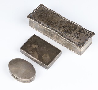 An Edwardian silver rectangular toilet box with engraved monogram, an oval snuff box and rectangular ditto, 198 grams 