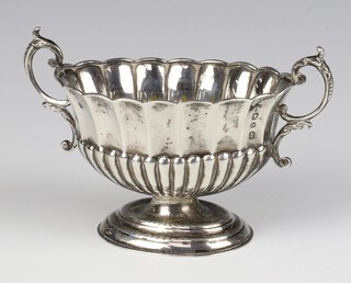 A Victorian silver demi-fluted 2 handled cup Birmingham 1894, 13cm, 92 grams 