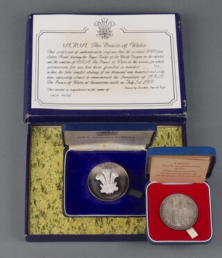 A silver Royal Mint 1978 commemorative medallion London 1978 a ditto H R H The Prince of Wales London 1968 No 743/1969 163 grams 