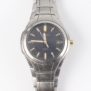 A gentleman's steel cased Seiko calendar wristwatch 100m, contained in a 38mm case on an original steel bracelet, the case numbered 600181, the movement ZN42C 