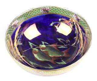 A Maling Ware lustre bowl decorated with fish no.5126 21cm 