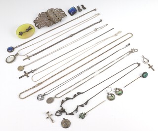 A silver buckle and other vintage silver jewellery including rings necklaces, earrings, etc, gross weight 134 grams 