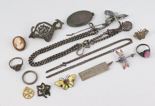 A silver ingot, a silver mounted cameo and other items of silver jewellery, gross weight 94 grams 