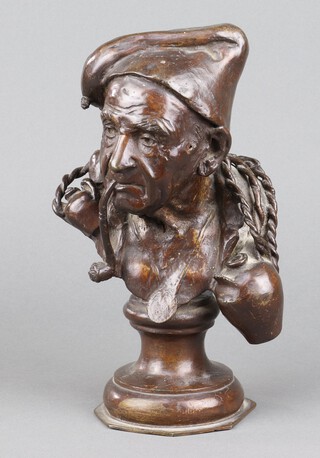 A 20th Century bronzed figure of a gentleman smoking a pipe 23cm x 12cm 