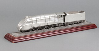 A Royal Hampshire limited edition cast pewter model "A4 Class 4-6-2 No.4468 Liner The Mallard" no.298/1000, raised on a wooden base 9cm h x 33cm w x 7cm d 