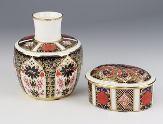 A Royal Crown Derby Old Imari oval trinket box and cover 1128LV1 9cm, a ditto vase 1128XL1V 11cm 