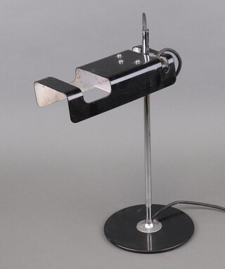 Oluce de Lamp, a mid-Century Luth Spider 291 desk table lamp 41cm x 23cm 