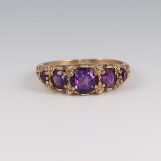 A 9ct yellow gold amethyst ring size P, 3.6 grams 