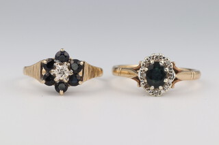 Two 9ct yellow gold gem set rings, sizes P and P 1/2, 5 grams