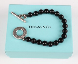 A Tiffany silver and hardstone bead bracelet 18cm with pouch and box 