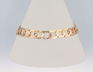 A 9ct yellow gold flat link bracelet 17cm, 14.1 grams