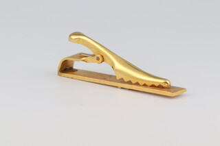 A 14ct yellow gold tie clip 4.5grams