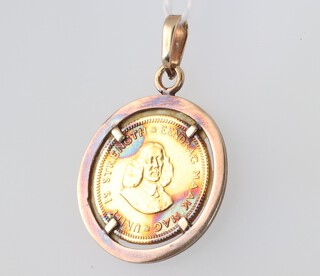 A gold one Rand 1976 in a 2.1 gram 9ct mount 
