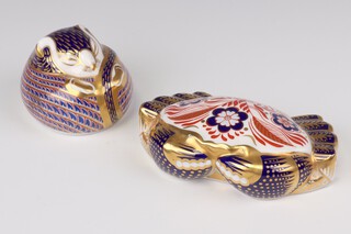 Two Royal Crown Derby Imari pattern paperweights - crab LIV with silver stopper 11cm, dormouse LV gold stopper 5cm 