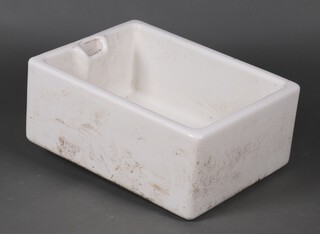 A rectangular butler's sink 25cm x 45cm x 61cm 