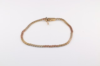 A 9ct 3 colour gold bracelet, 18cm, 5.6 grams 