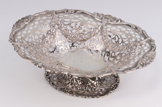 A 925 standard silver cast and pierced basket decorated with swags and festoons, 15cm, 166 grams 