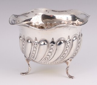 An Edwardian silver  bowl with demi-fluted decoration on pad feet Birmingham 1903, 10cm, 78 grams