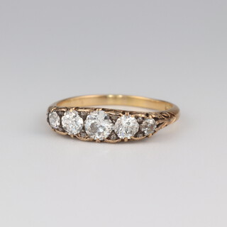 An 18ct yellow gold 5 stone diamond ring, approx 0.8ct, size P 1/2, 3.1 grams 
