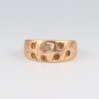 A 15ct yellow gold ring, size L, 3 grams 