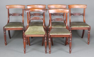 A harlequin set of 6 Regency mahogany bar back dining chairs comprising 5 bar backs chairs with plain bar backs and carved mid rails and upholstered seats raised on turned and reeded supports and 1 with carved back, carved and pierced mid rail, 81cm h x 46cm w x 43cm d 