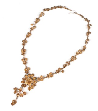 A continental silver gilt floral necklace 43cm 