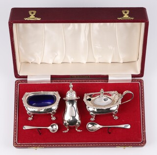A Georgian style 3 piece silver condiment with 2 spoons, Birmingham 1970, 148 grams