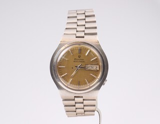 A gentleman's steel cased mid century Bulova Accutron day/date wrist watch the case numbered 3-308196 N1 37mm on a ditto bracelet
