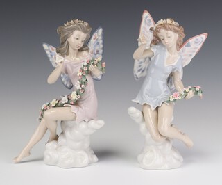 Two Lladro figures of seated fairies no. 5860 and 5861, each 20cm 