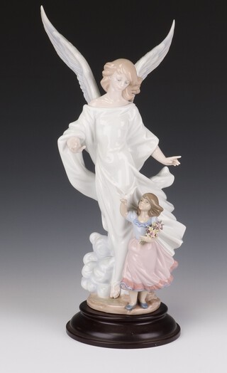 A Lladro figure "Guardian Angel"  6352 no.988, 48cm with certificate