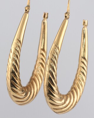 A pair of 9ct yellow gold hoop earrings 3.1 grams 