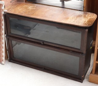 A Globe Wernicke rectangular 2 section bookcase 61cm h x 91cm w x 30cm d 