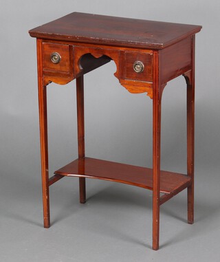 An Edwardian rectangular crossbanded mahogany side table fitted 2 drawers, raised on square tapered supports with undertier 72cm h x 50cm w x 32cm d 